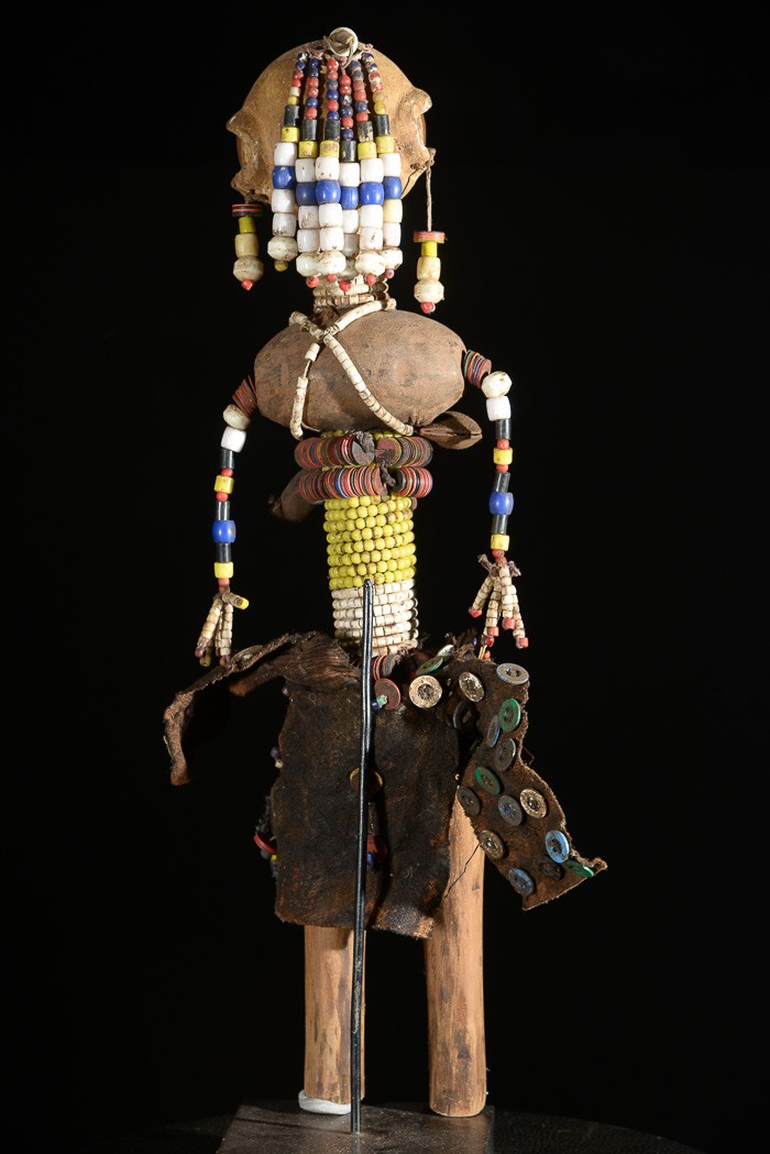 Poupee rituelle perlee - Baggara - Soudan
