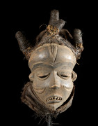Masque Mbuya de style Katundu - Pende - RDC Zaire