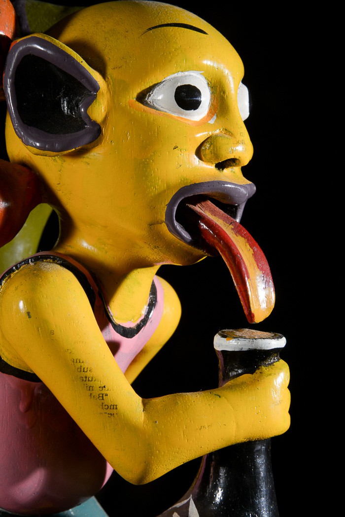 Sculpture Shetani Homme Jaune - George Lilanga - Makonde