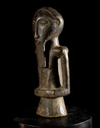Statue cultuelle masculine - Kusu - RDC Zaire