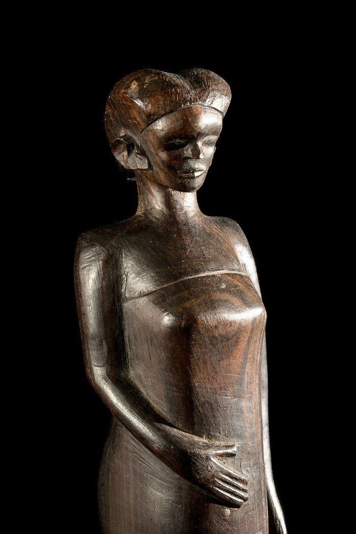 Statue féminine colon Kwere / Zaramo - Tanzanie