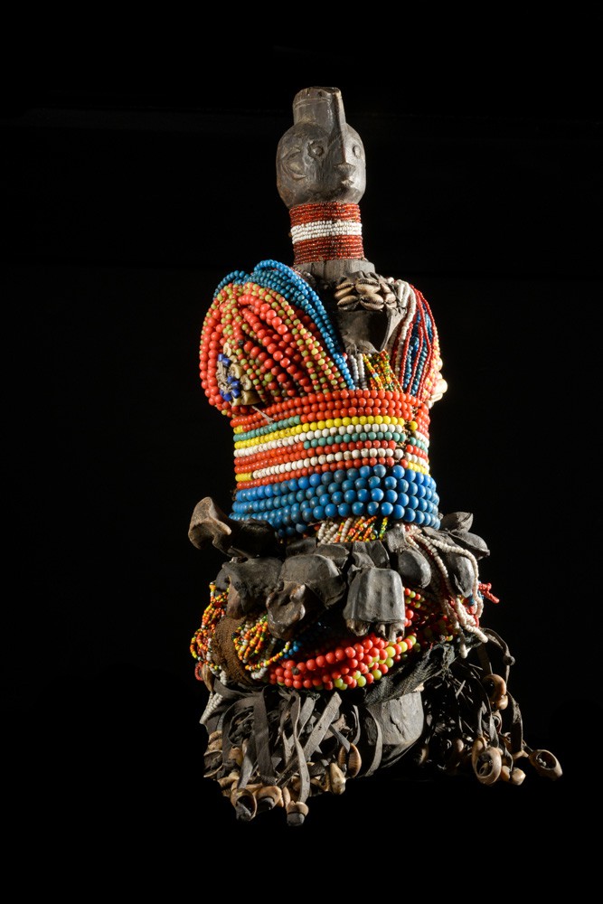 Poupee Namji Dowayo - Nigeria / Cameroun - Poupee perles africaines