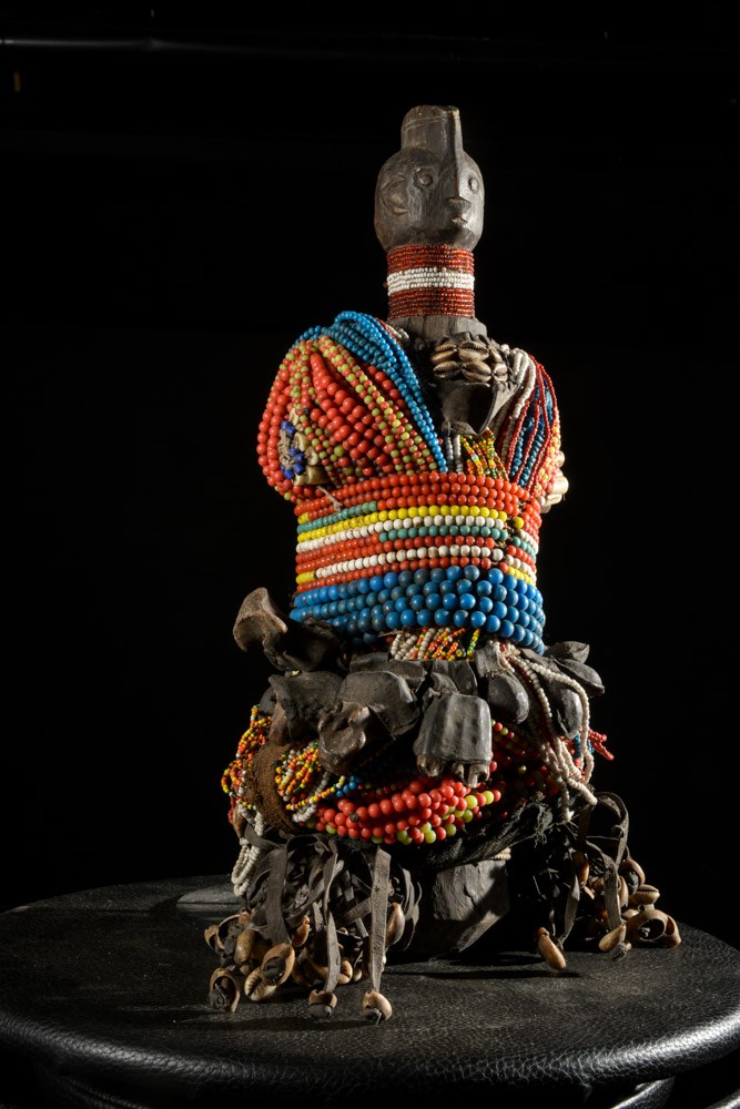 Poupee Namji Dowayo - Nigeria / Cameroun - Poupee perles africaines