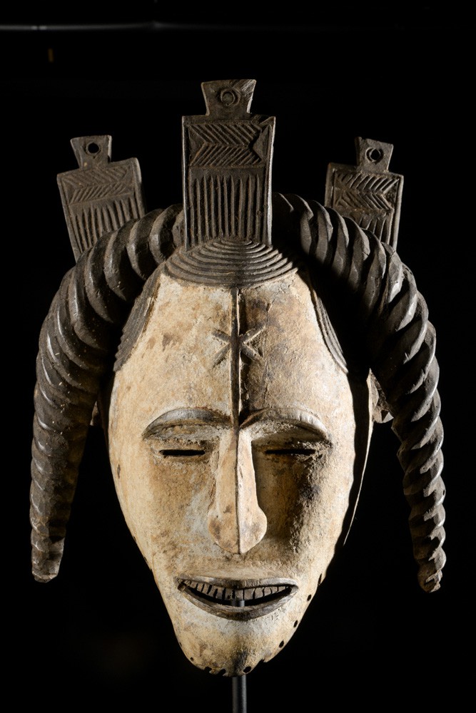 Masque Agbogho Mmuo - Igbo / Ibo - Nigeria