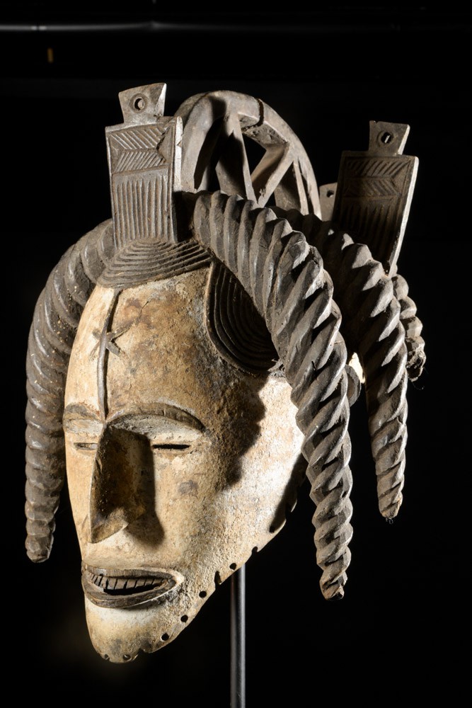 Masque Agbogho Mmuo - Igbo / Ibo - Nigeria