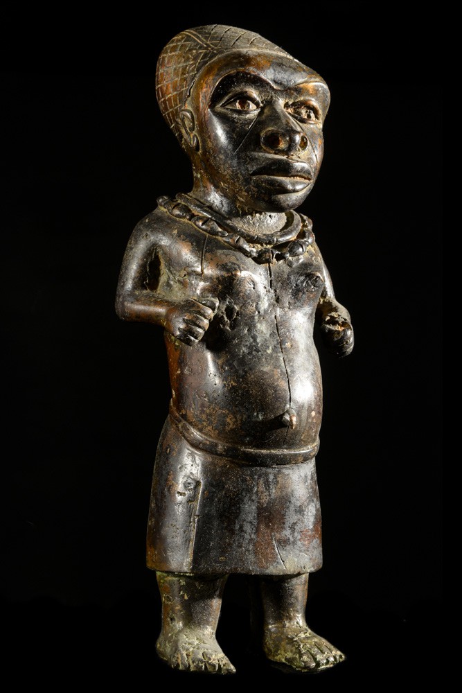 Nain de cour ou Fou du roi en bronze - Bini - Nigeria - Bronzes d’ife