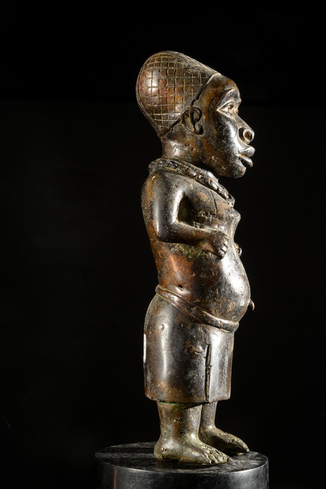 Nain de cour ou Fou du roi en bronze - Bini - Nigeria - Bronzes d’ife