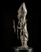 Oba en tenue de guerre - Bini Edo - Benin - Bronzes du Benin