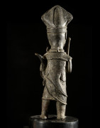 Oba en tenue de guerre - Bini Edo - Benin - Bronzes du Benin