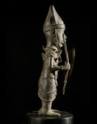Oba en tenue de guerre - Bini Edo - Benin - Bronzes du Benin