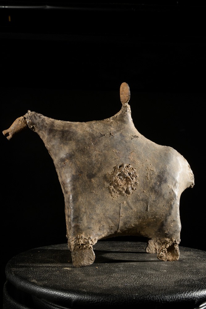 Cavalier et son cheval cuir et fer noir- Matakam - Cameroun