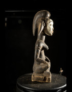 Statuette rituelle feminine - Punu / Pounou Lumbu - Gabon