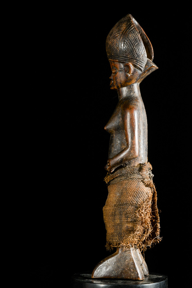 Statue cultuelle de chef - Tabwa - RDC Zaire