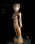 Statue féminine colon Kwere / Zaramo - Tanzanie
