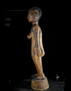Statue féminine colon Kwere / Zaramo - Tanzanie