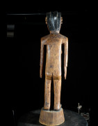 Statue féminine colon Kwere / Zaramo - Tanzanie