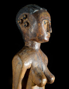 Statue féminine colon Kwere / Zaramo - Tanzanie