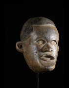 Masque anthropomorphe diminutif - Tabwa - RDC Zaire