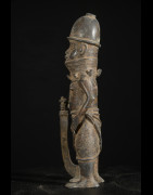 Oba en tenue de guerre - Bini Edo - Benin - Bronzes du Benin