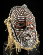 Masque Makishi polychrome - Chokwe / Luvale - Angola / Zambie