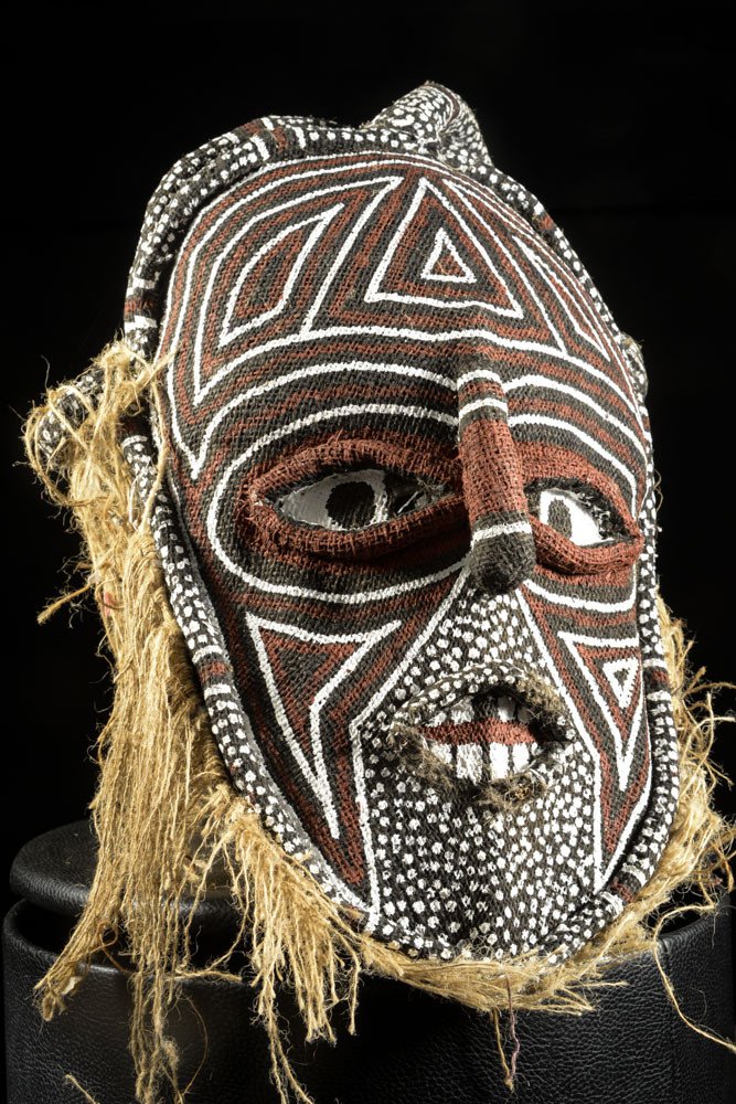 Masque Makishi polychrome - Chokwe / Luvale - Angola / Zambie