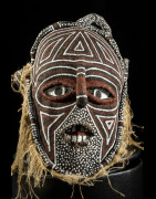 Masque Makishi polychrome - Chokwe / Luvale - Angola / Zambie