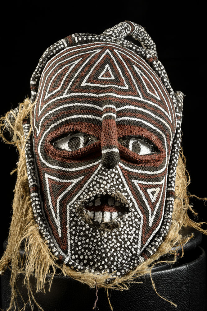 Masque Makishi polychrome - Chokwe / Luvale - Angola / Zambie