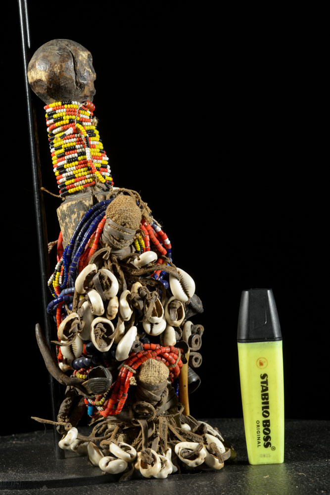 Poupee Namji Dowayo - Nigeria / Cameroun - Poupee perles africaines