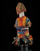Poupee de fertilité perlée Ham Pilu - Fali - Cameroun