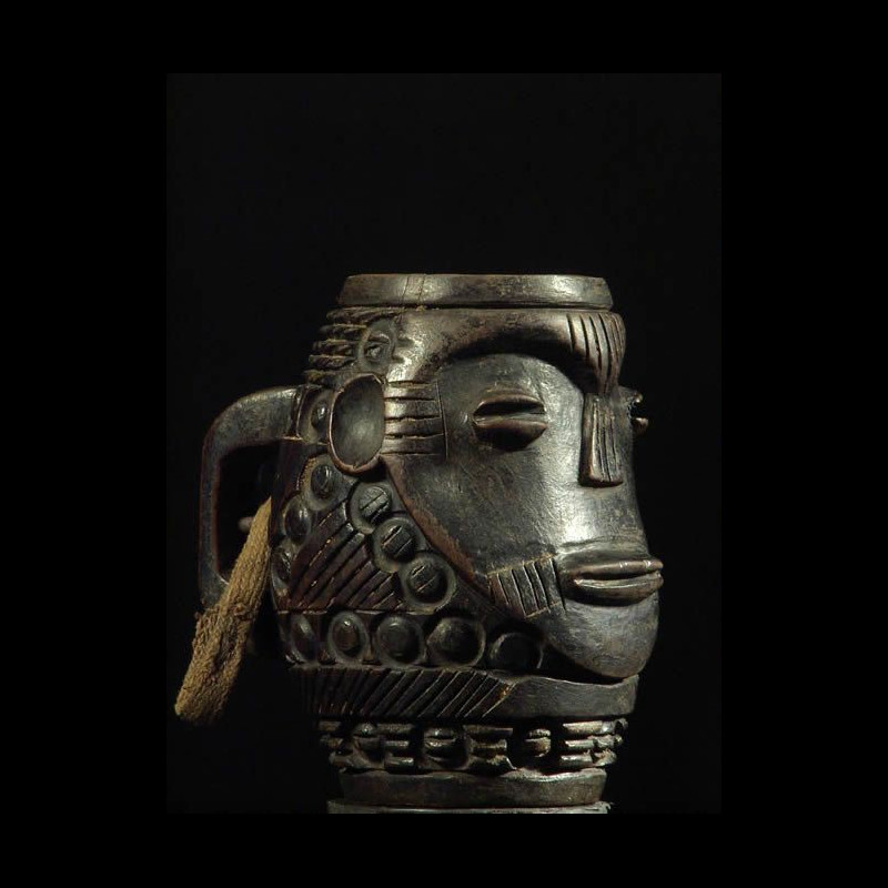 Coupe cephalomorphe - Kuba Showa- RDC Zaire - Receptacles