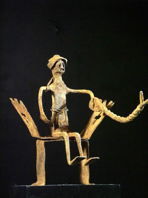 Fragment Asen / autel portatif - Ethnie Fon - Benin - Rites