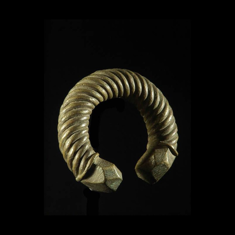 Bracelet monnaie en laiton massif torsade - Minchika - Nigeria