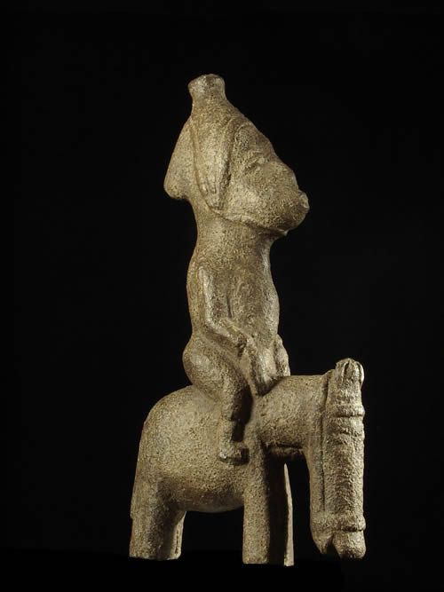 Cavalier et son cheval en pierre - Gurunsi / Nunuma - Burkina