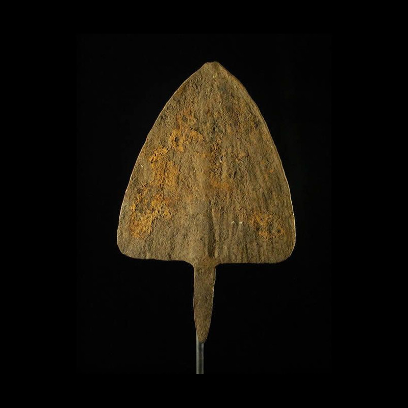 Monnaie primitive Houe en fer noir - Mambila - Cameroun