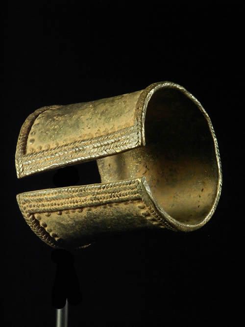 Bracelet monnaie en alliage de cuivre - Marba - Tchad
