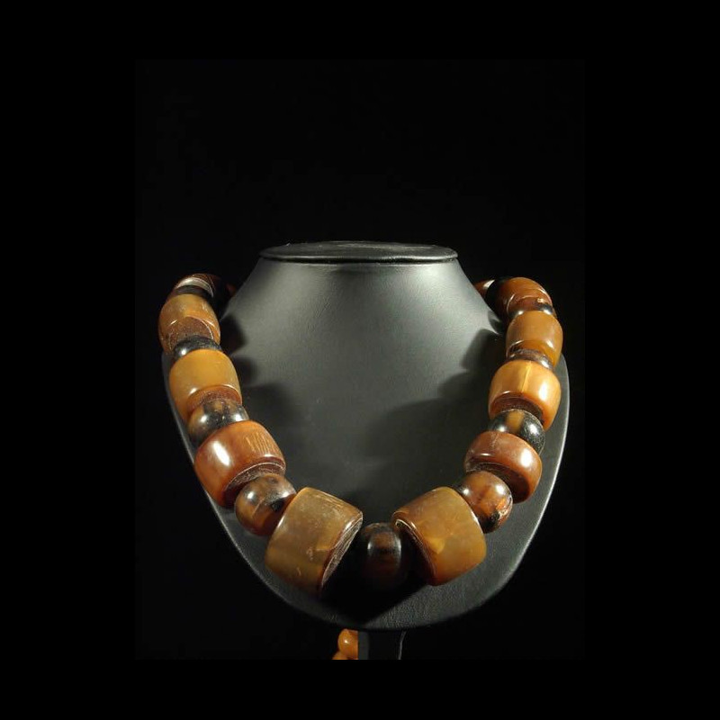 Collier de boules de corne de boeuf - Togo - Bijoux