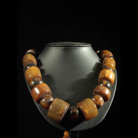 Collier de boules de corne de boeuf - Togo - Bijoux