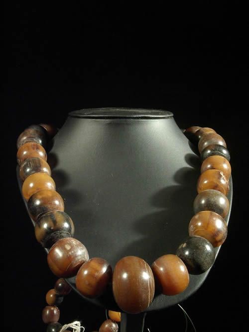 Collier de boules de corne de boeuf - Togo - Bijoux
