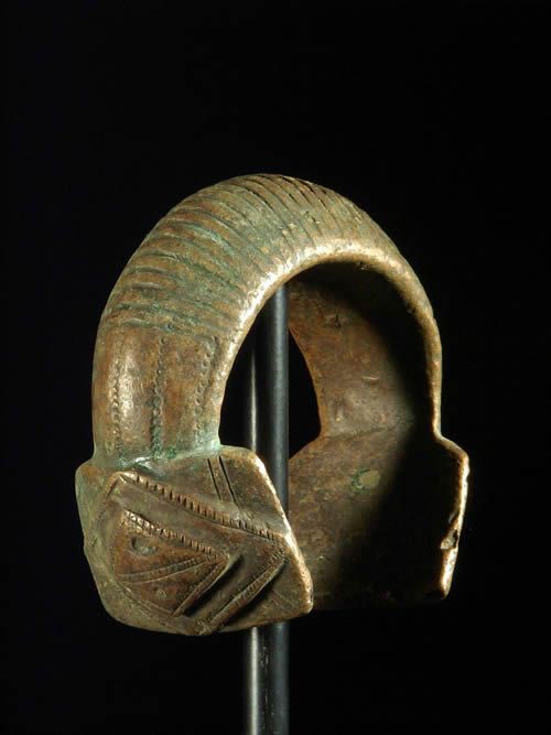 Bracelet en cuivre rouge ancien - Djerma - Niger - Monnaie