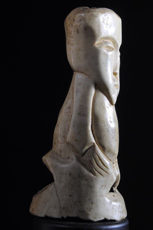 Figurine en os bovin - Lega - RDC Zaire - Sculptures en os