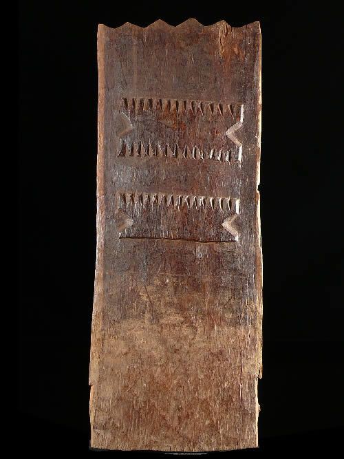 Plaque de lit sculptee - Peul - Niger - Objets usuels