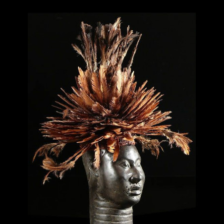 Coiffe Aka en plumes - Bamileke - Cameroun - Coiffes africaines
