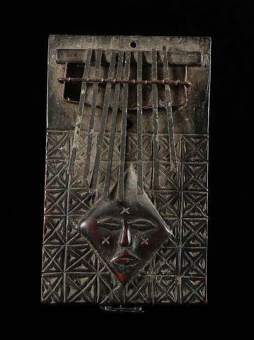 Sanza - Chokwe - RDC Zaire / Angola - Instruments de musique