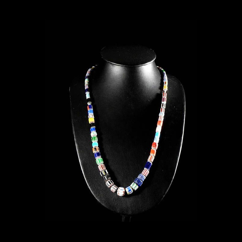 Collier perles chevron ou rosetta - Haoussa - Cameroun