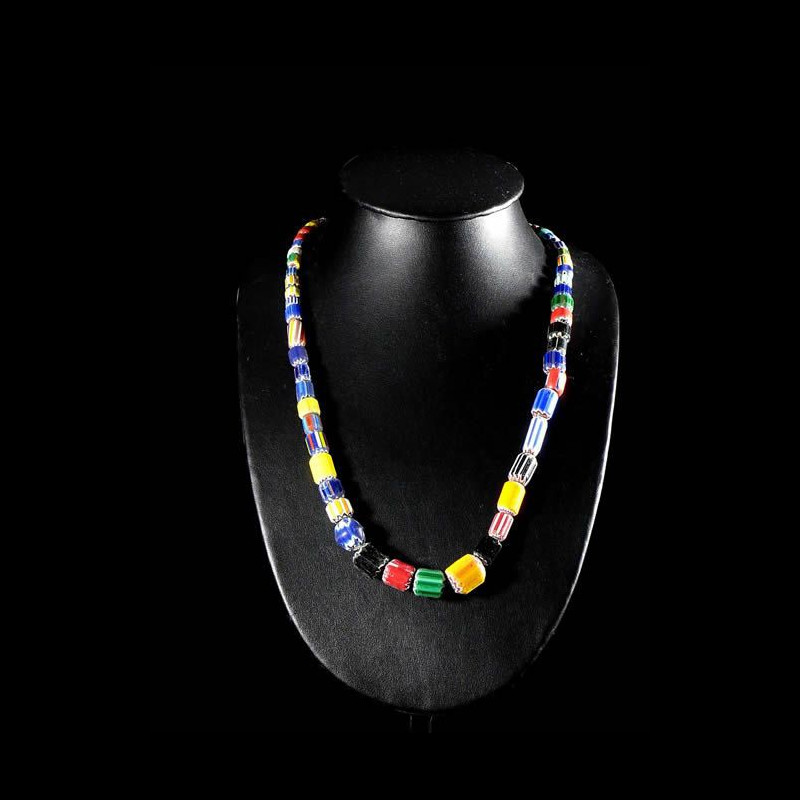 Collier perles chevron ou rosetta - Haoussa - Cameroun