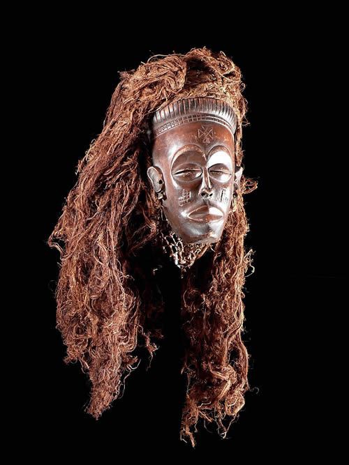 Masque Mwana Pwo - Chokwe / Tschokwe - Angola
