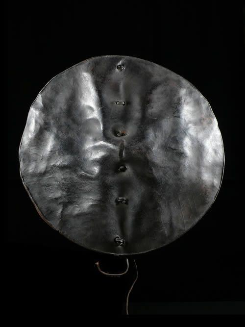 Bouclier en cuir - Nyaturu / Wanyaturu - Tanzanie