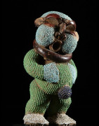 Statue terre cuite et perles - Pygmees - Cameroun - Deco