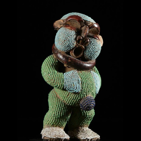 Statue terre cuite et perles - Pygmees - Cameroun - Deco