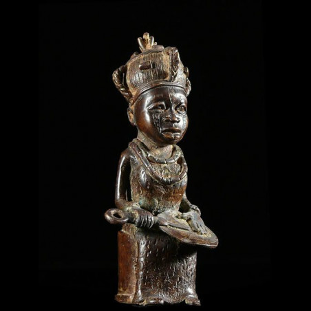 Reine en tenue de ceremonie - Bini Edo - Benin - Bronzes du Beni